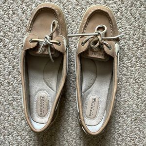 Womens Sperry boat shoes
